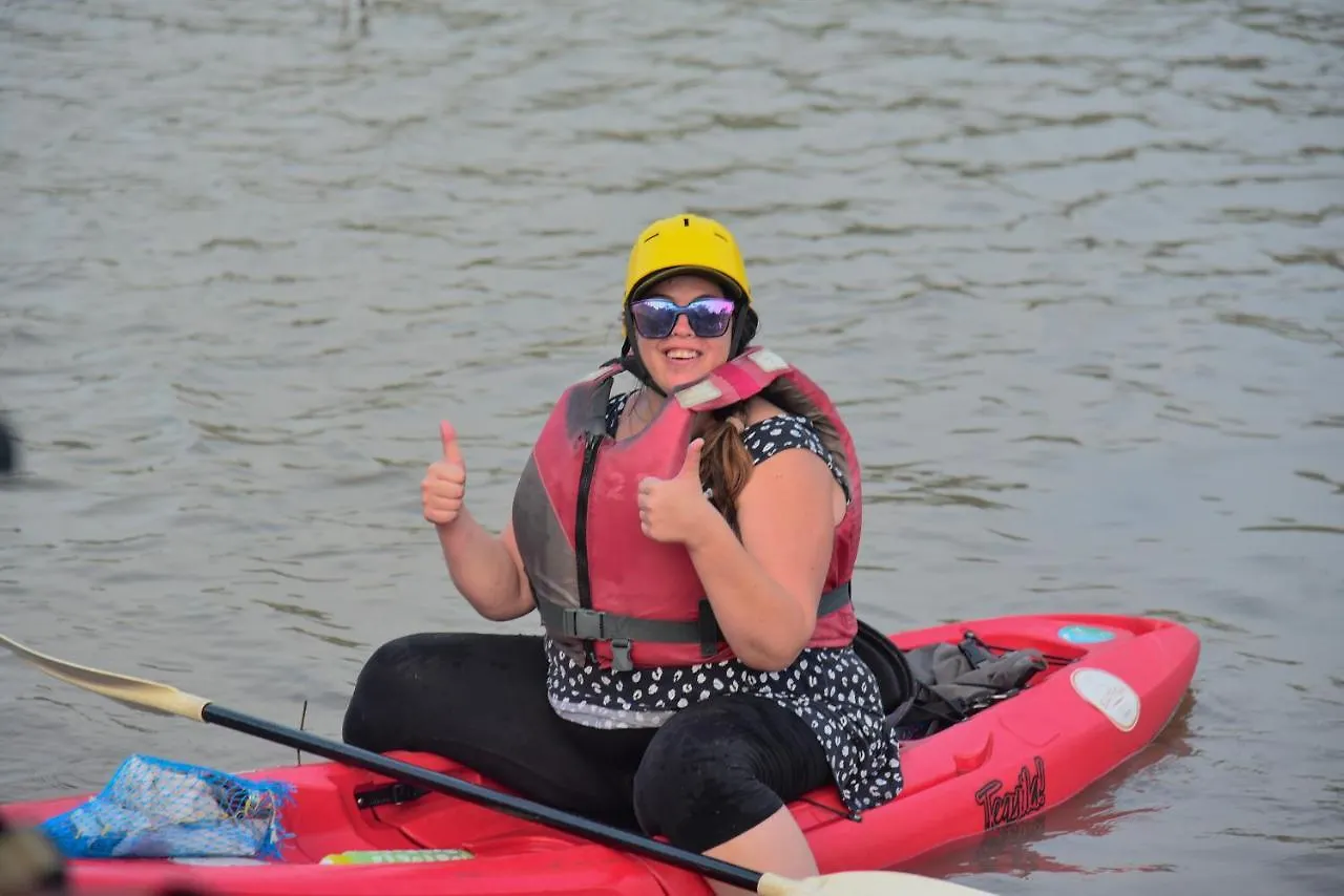 Queen Of Chaliyar - Luxury Houseboat Stay Kozhikode 0*,  India